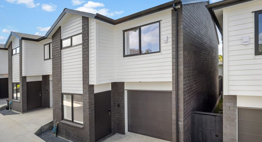  at Lot 2, 4 Kyeemagh Street, Botany Downs, Manukau City, Auckland
