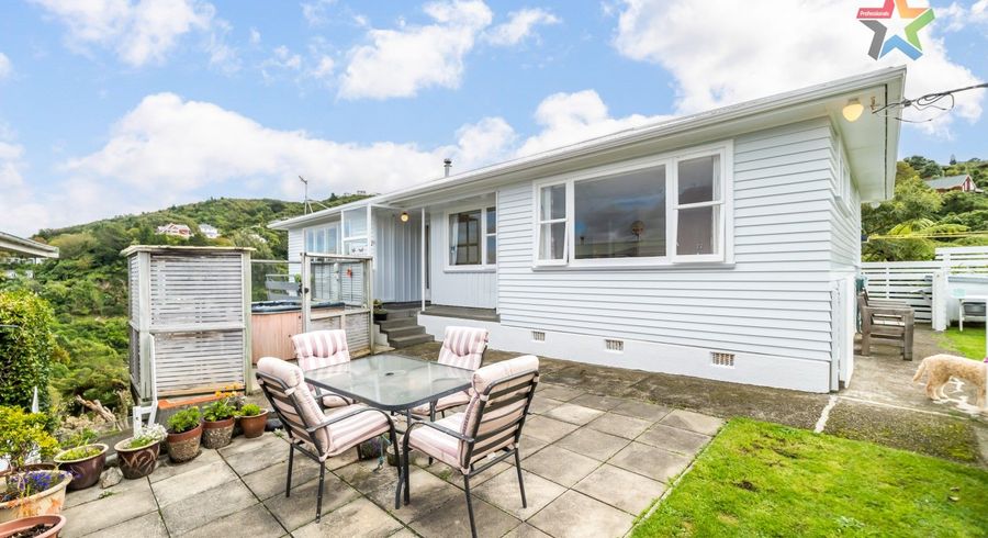  at 35 Normandale Road, Normandale, Lower Hutt
