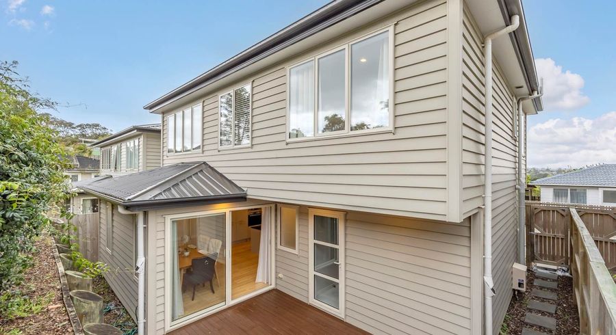  at 12A Tree View Avenue, Glenfield, North Shore City, Auckland