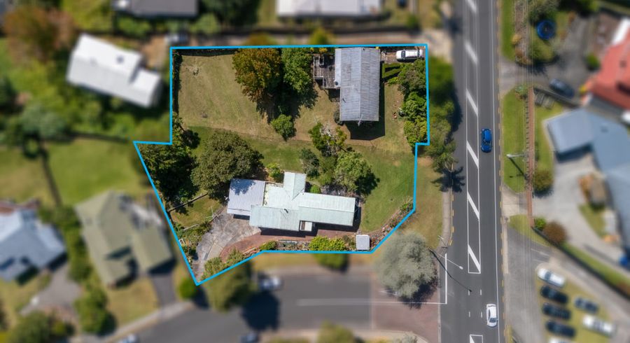  at 646-648 Beach Road, Browns Bay, North Shore City, Auckland