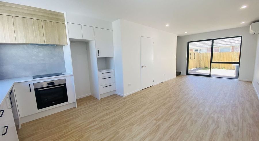  at 4/304 Waterloo Road, Hornby, Christchurch