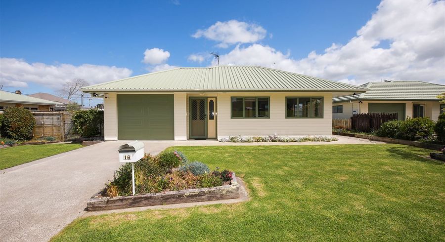  at 16 Railway Street, Paeroa, Paeroa