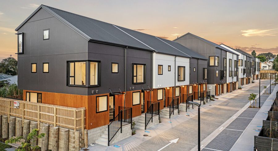  at 44 Millbrook Road, Henderson, Waitakere City, Auckland