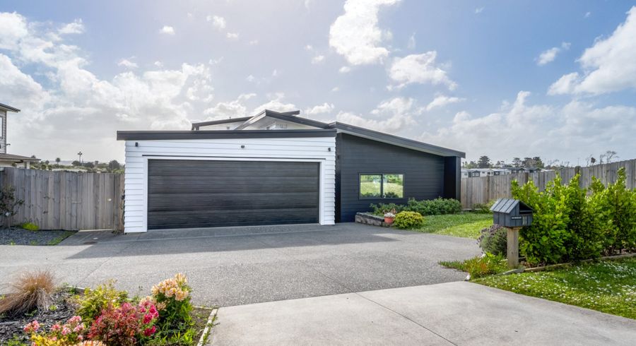  at 11 Whawhaki Road, Beachlands, Manukau City, Auckland