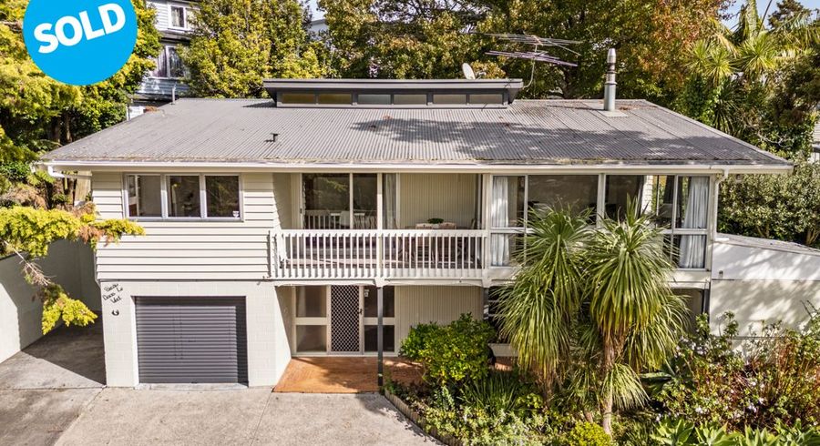  at 13 Archers Road, Hillcrest, Auckland