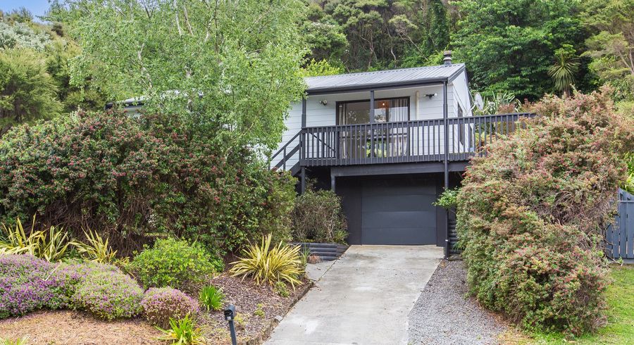  at 64 Albatross Close, Whitby, Porirua