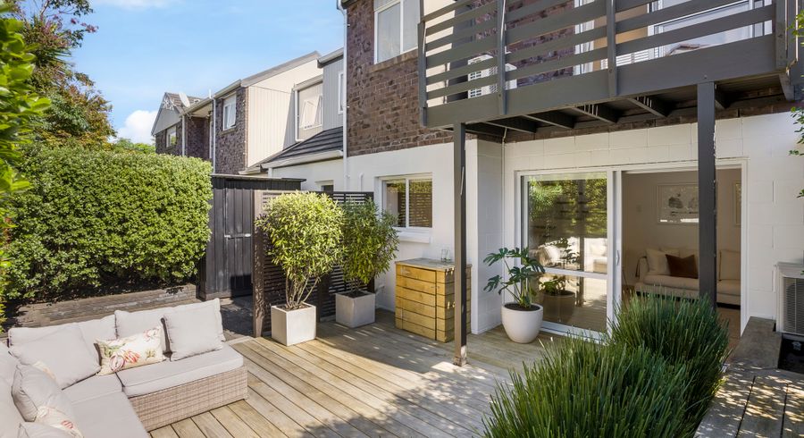  at 6/5 Renfrew Avenue, Sandringham, Auckland