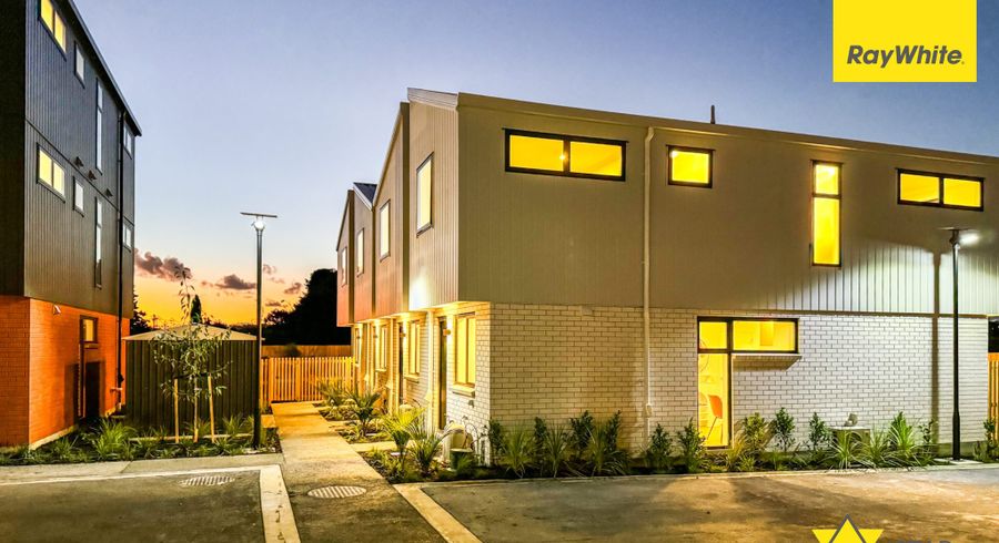  at 6/29 Normandy Place, Henderson, Auckland