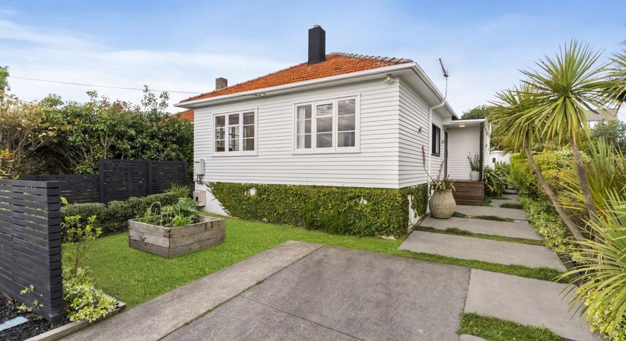  at 2A Wesley Street, Devonport, North Shore City, Auckland