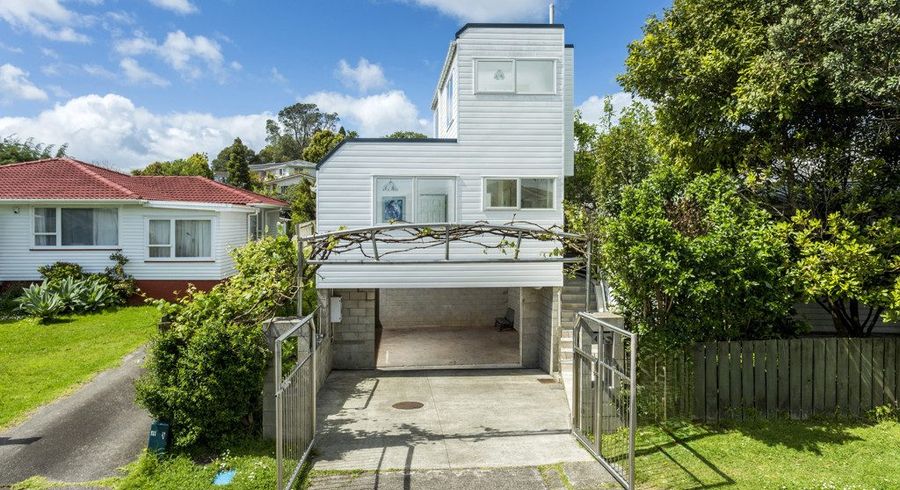  at 44A Waverley Avenue, Glenfield, North Shore City, Auckland