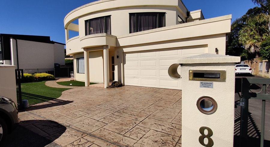  at 8 Hattaway Avenue, Bucklands Beach, Auckland