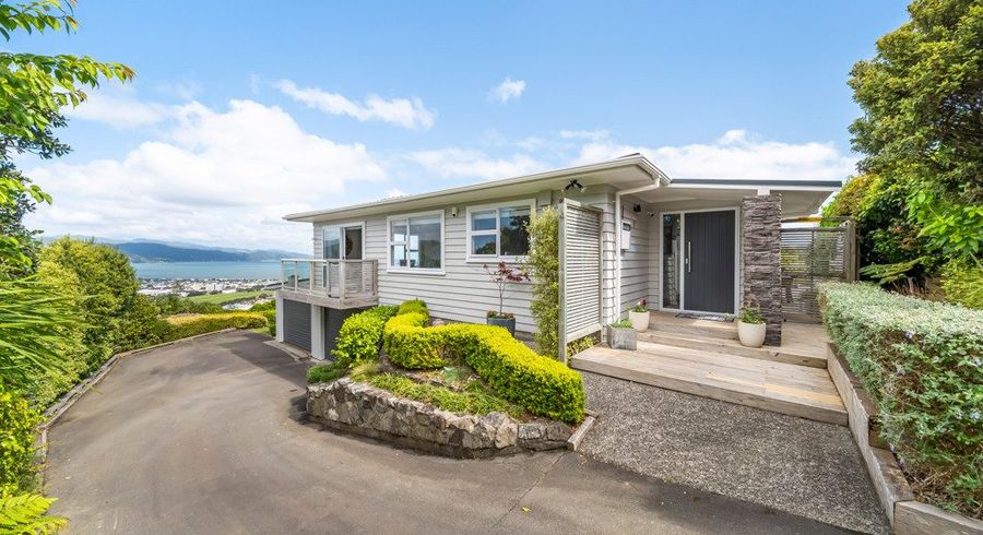  at 90A Dowse Drive, Maungaraki, Lower Hutt