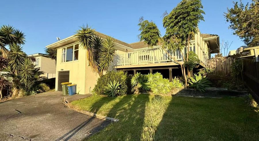  at 4 Tomo Street, New Lynn, Waitakere City, Auckland
