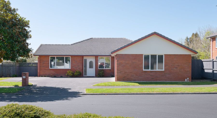  at 18 Stoneleigh Drive, Chartwell, Hamilton