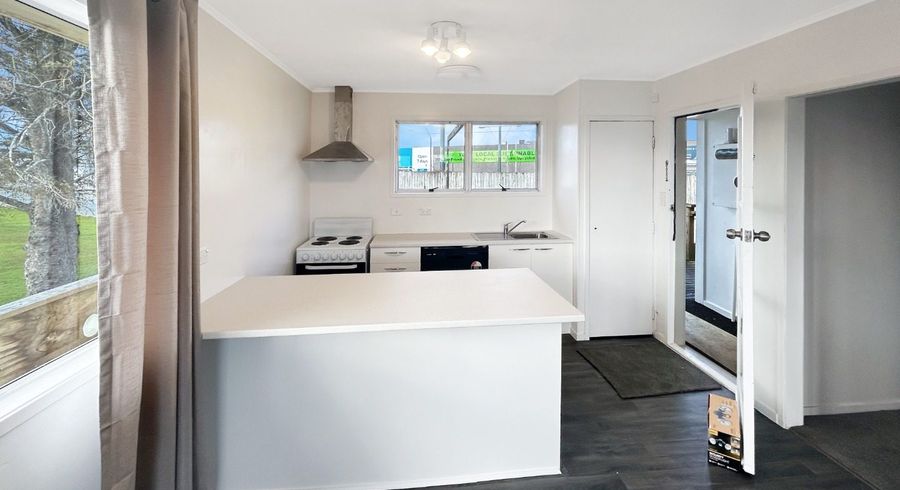  at 7A Clayburn Road, Glen Eden, Waitakere City, Auckland