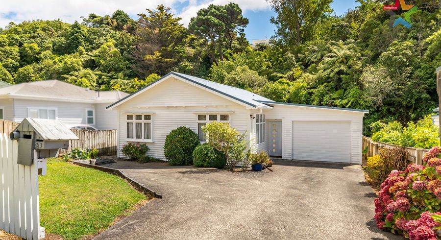  at 28 Lincoln Avenue, Tawa, Wellington