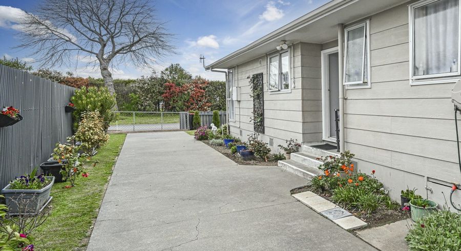  at 406 Portsmouth Road, Flaxmere, Hastings
