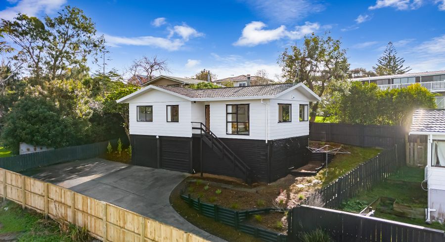  at 2/24 Sarajevo Place, Massey, Auckland