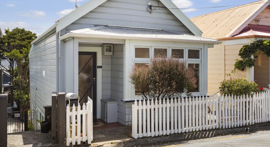  at 23 Moir Street, Mount Victoria, Wellington