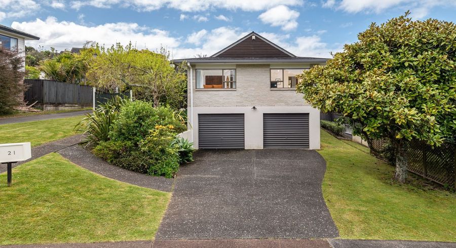  at 21 Amante Crescent, Mairangi Bay, Auckland