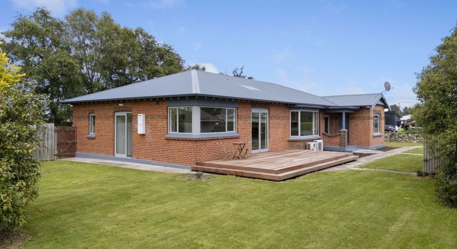  at 5 Stewart Road, Milton