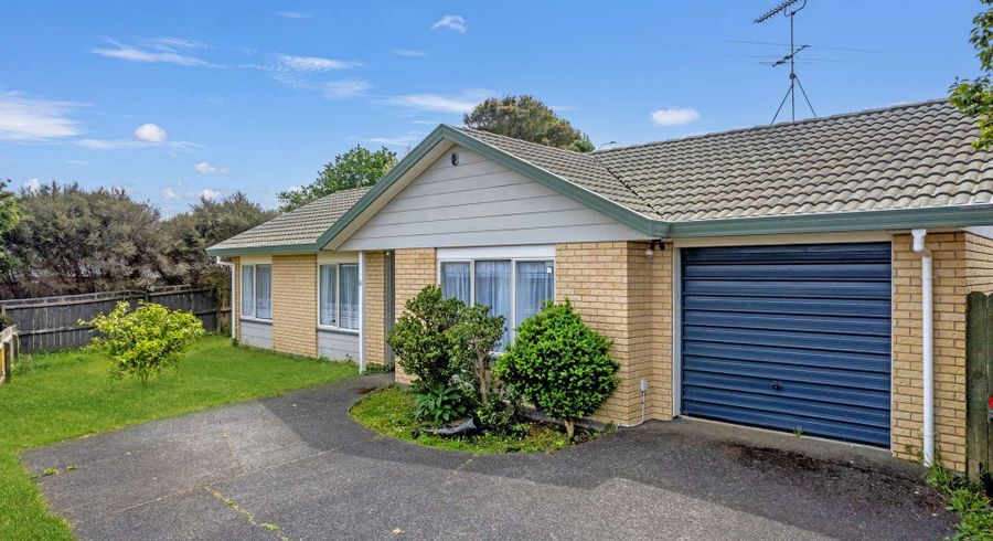  at 6 Skelton Avenue, Randwick Park, Manukau City, Auckland