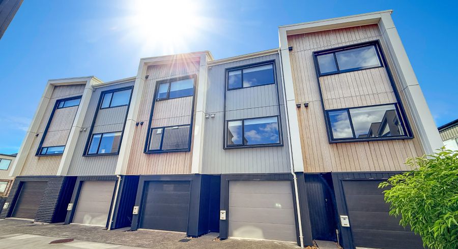  at 7 Pungarehu Loop, Mount Wellington, Auckland City, Auckland