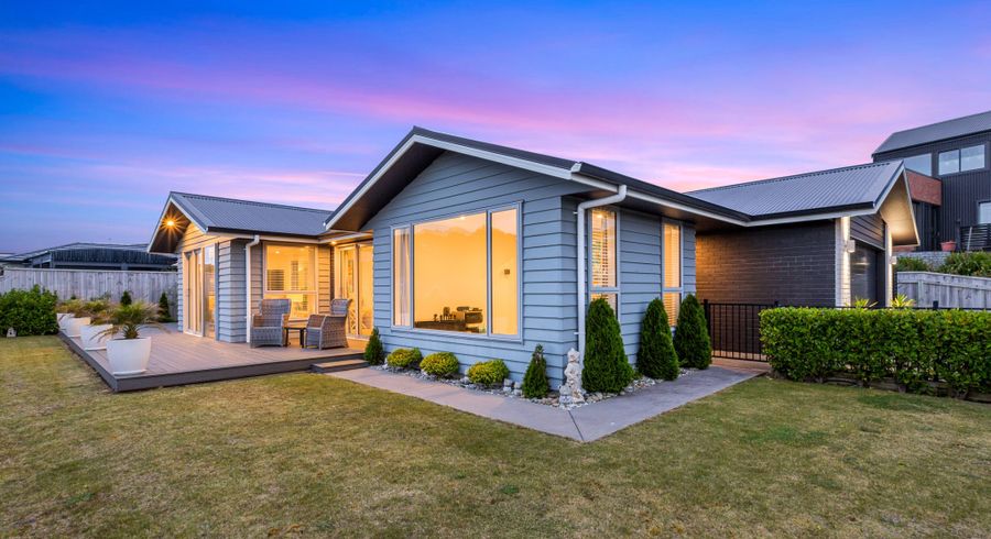  at 5 Margaret Shields Avenue, Aotea, Porirua