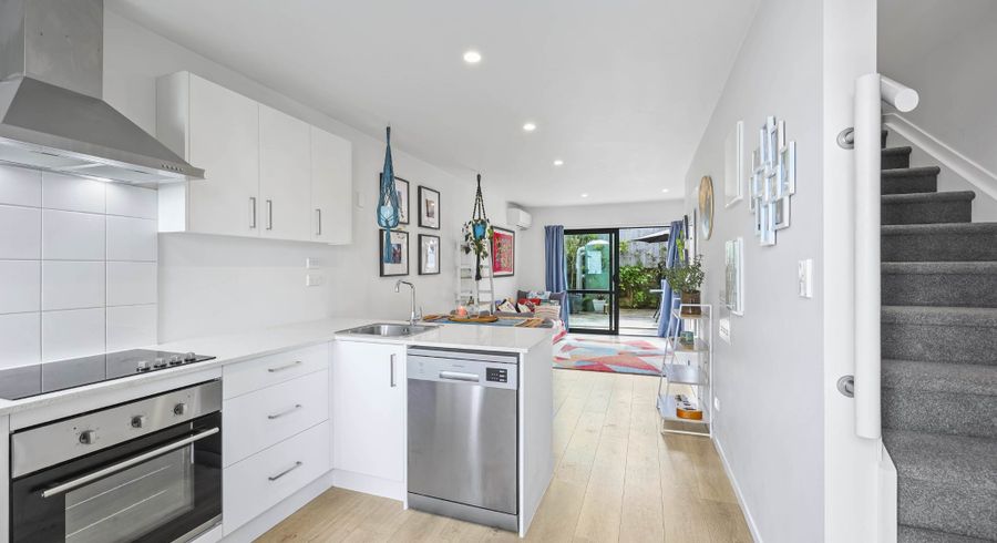  at 3/6 South Pacific Place, Henderson, Waitakere City, Auckland