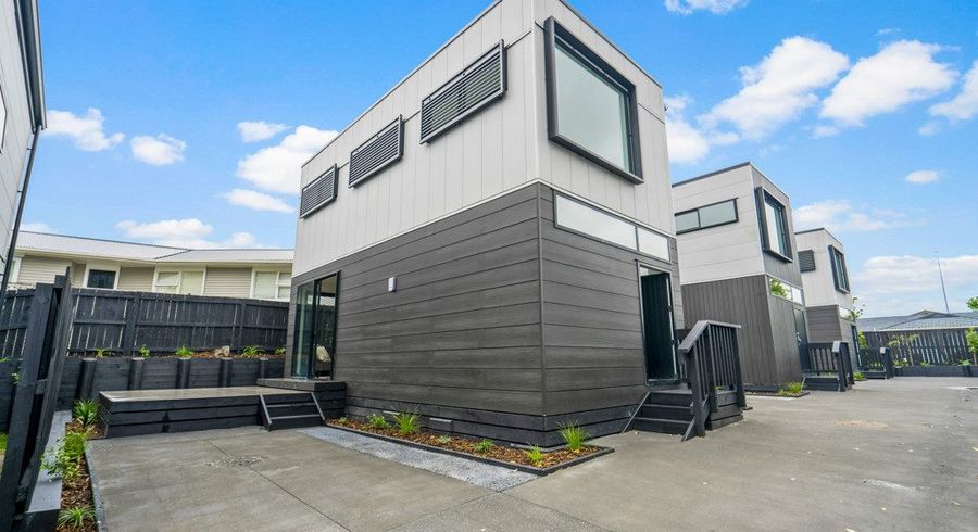  at 25 B & C Willoughby Avenue, Howick, Manukau City, Auckland