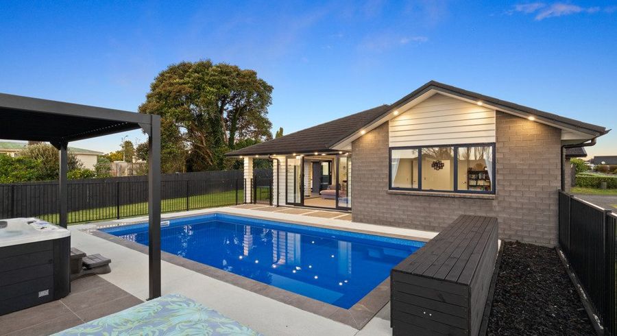  at 8 Glory Way, Buckland, Pukekohe