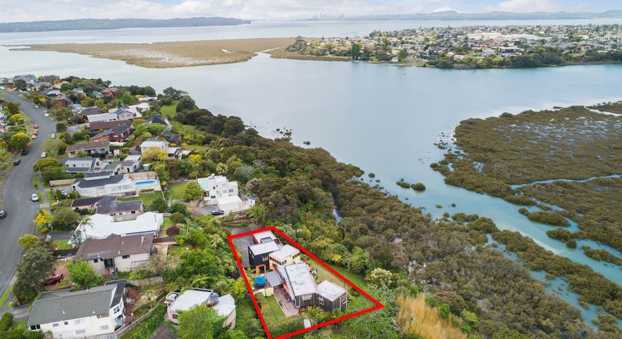  at 133 West Harbour Drive, West Harbour, Waitakere City, Auckland