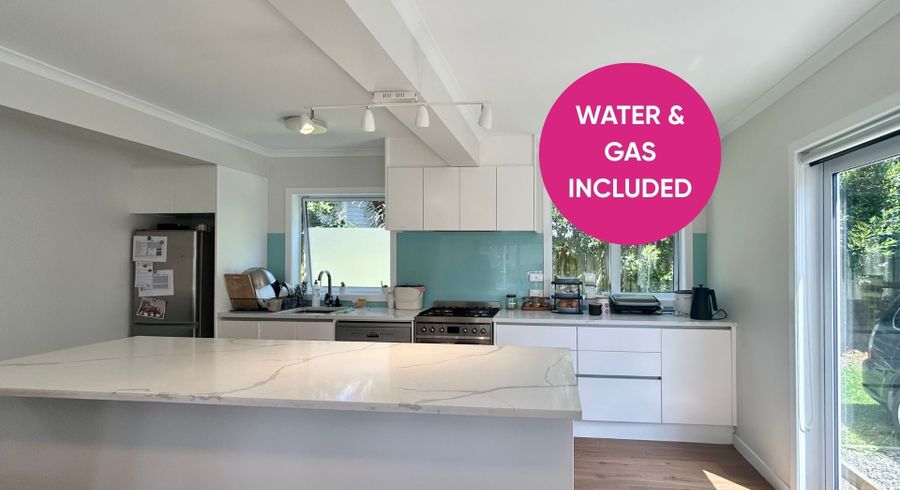  at 2/38 Tramway Road, Beach Haven, North Shore City, Auckland