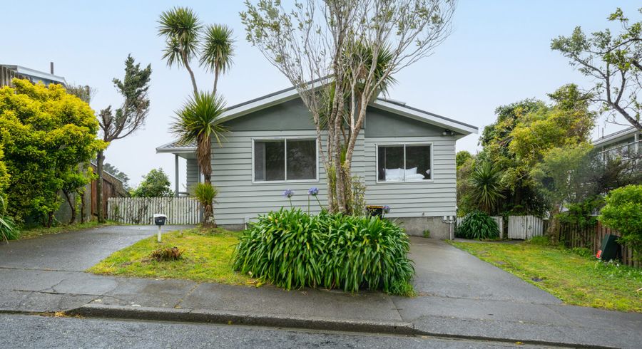  at 32 Thurleigh Grove, Karori, Wellington, Wellington
