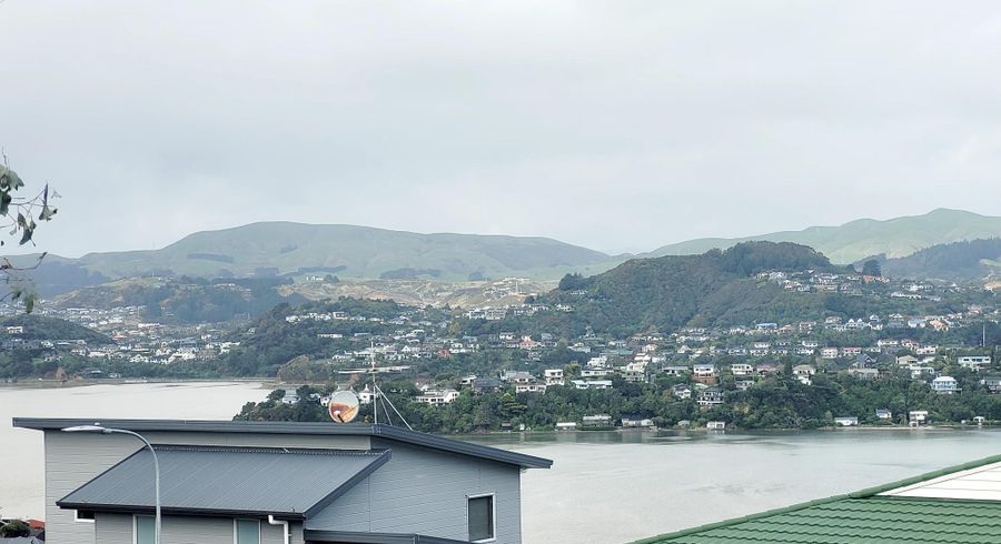  at 9 Bodmin Terrace, Camborne, Porirua