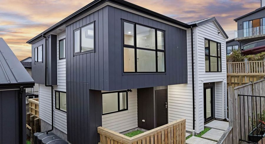  at 9 Lawson Creek Street, Massey, Waitakere City, Auckland