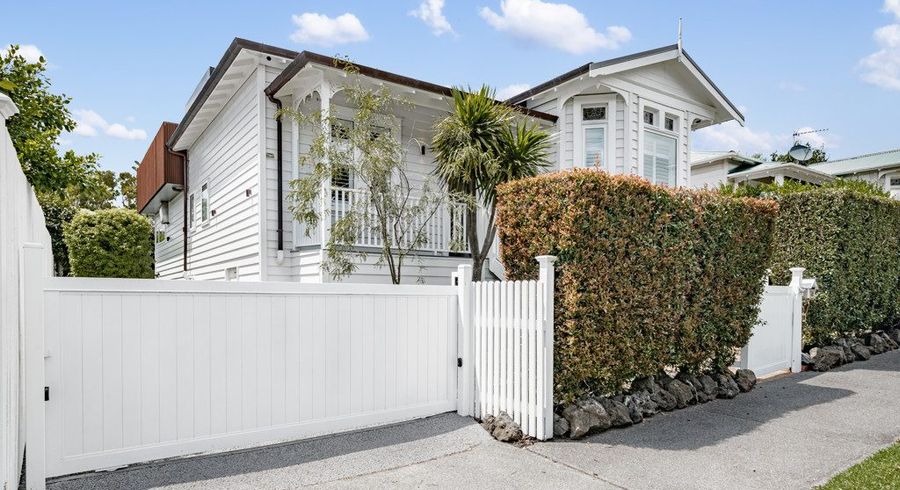  at 14 Tarata Street, Mount Eden, Auckland City, Auckland