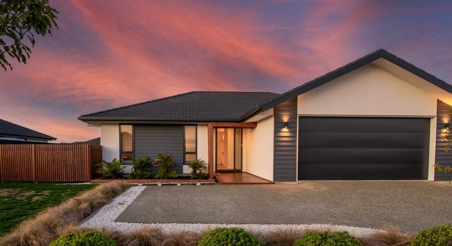  at 100 Berryfield Drive, Appleby, Richmond