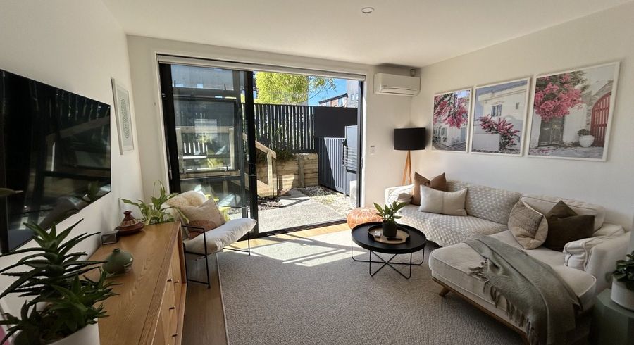  at 7 Kotuitui Street, Manukau, Manukau City, Auckland