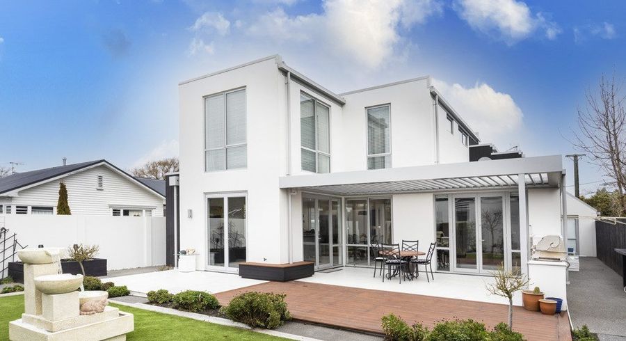  at 11 Roa Road, Fendalton, Christchurch