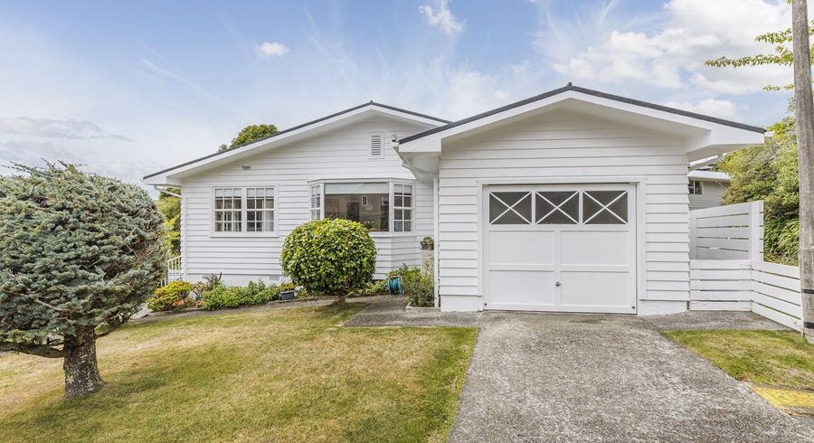  at 5 Ridd Crescent, Karori, Wellington