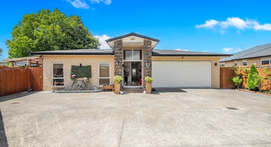  at 18 Kilmacrennan Drive, Rosehill, Papakura