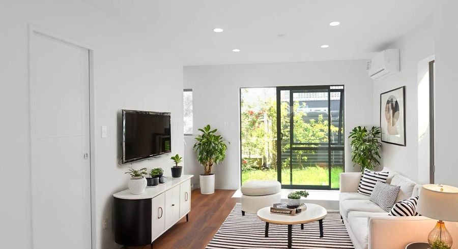  at 44B Cyclarama Crescent, Massey, Waitakere City, Auckland