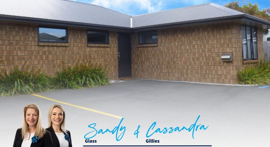  at 4/102 Old Farm Road, Hamilton East, Hamilton