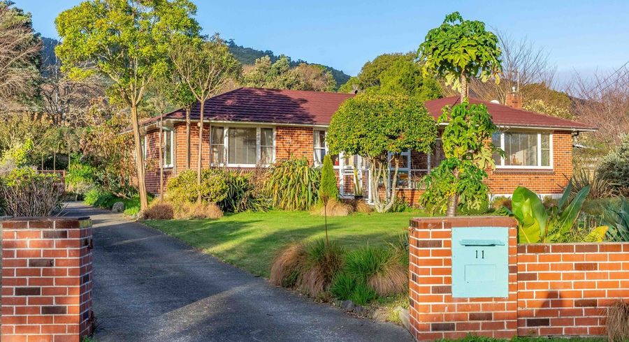  at 11 Iti Grove, Waikanae