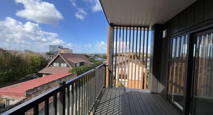  at 202/6 Hamlin Road, Mount Wellington, Auckland City, Auckland