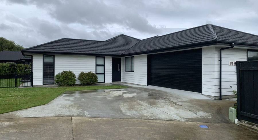  at 21B Chestnut Close, Kelvin Grove, Palmerston North