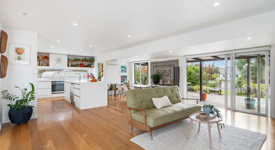  at 127 First View Avenue, Beachlands, Manukau City, Auckland