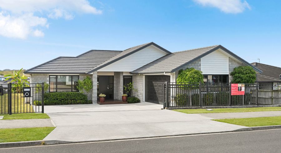  at 8 Paiaka Place, Rototuna, Hamilton, Waikato