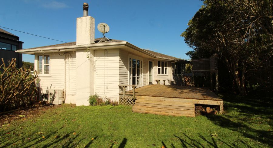  at 27 Wharf Road, Te Atatu Peninsula, Auckland